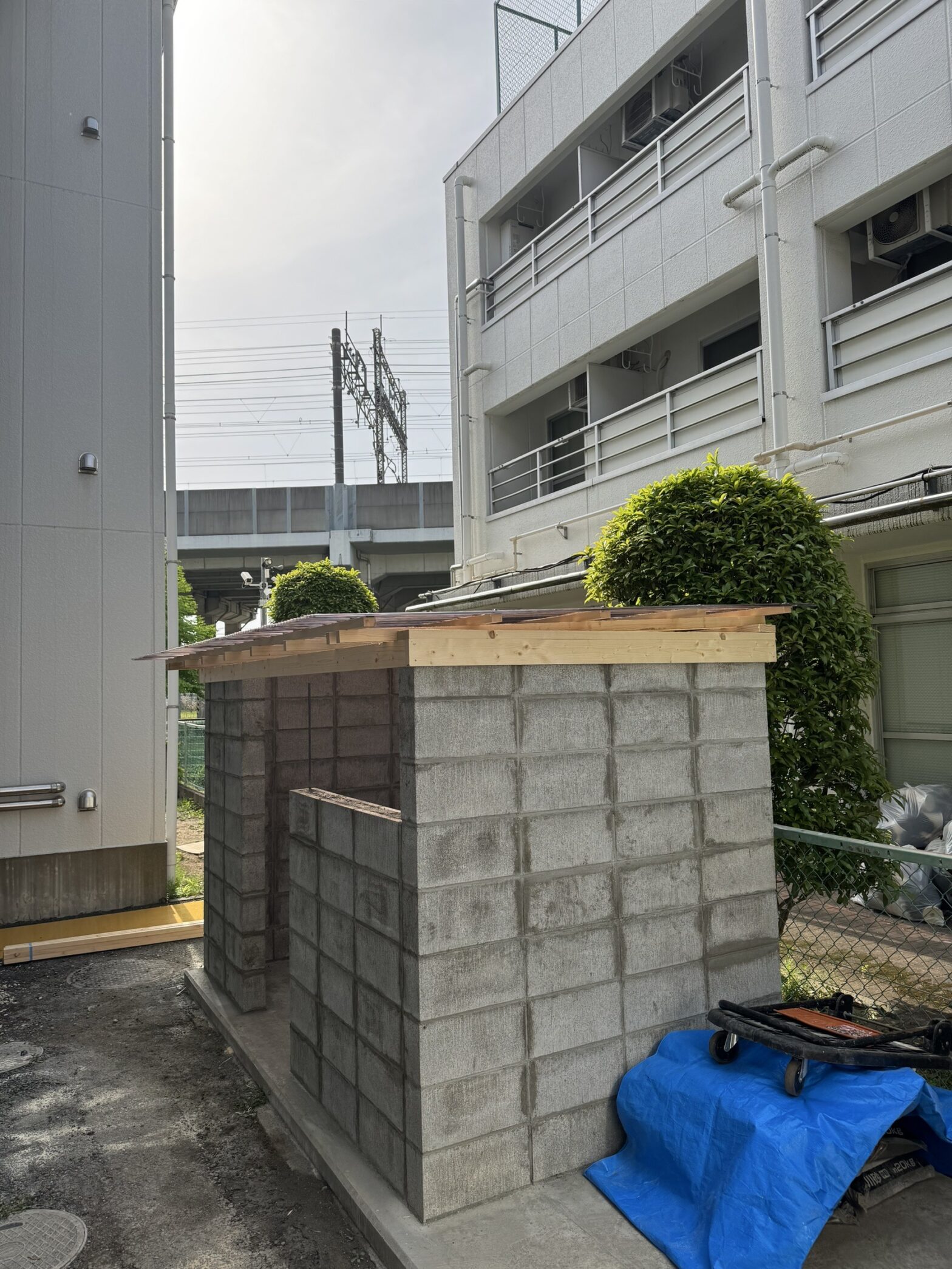 上尾市の外壁塗装・さいたま市の外壁塗装・板橋区の外壁塗装・防水工事・外壁サイディング・屋根カバー工法施工事例【さいたま市・上尾市・板橋区の塗装工事・外装工事専門　ぬりまさ】