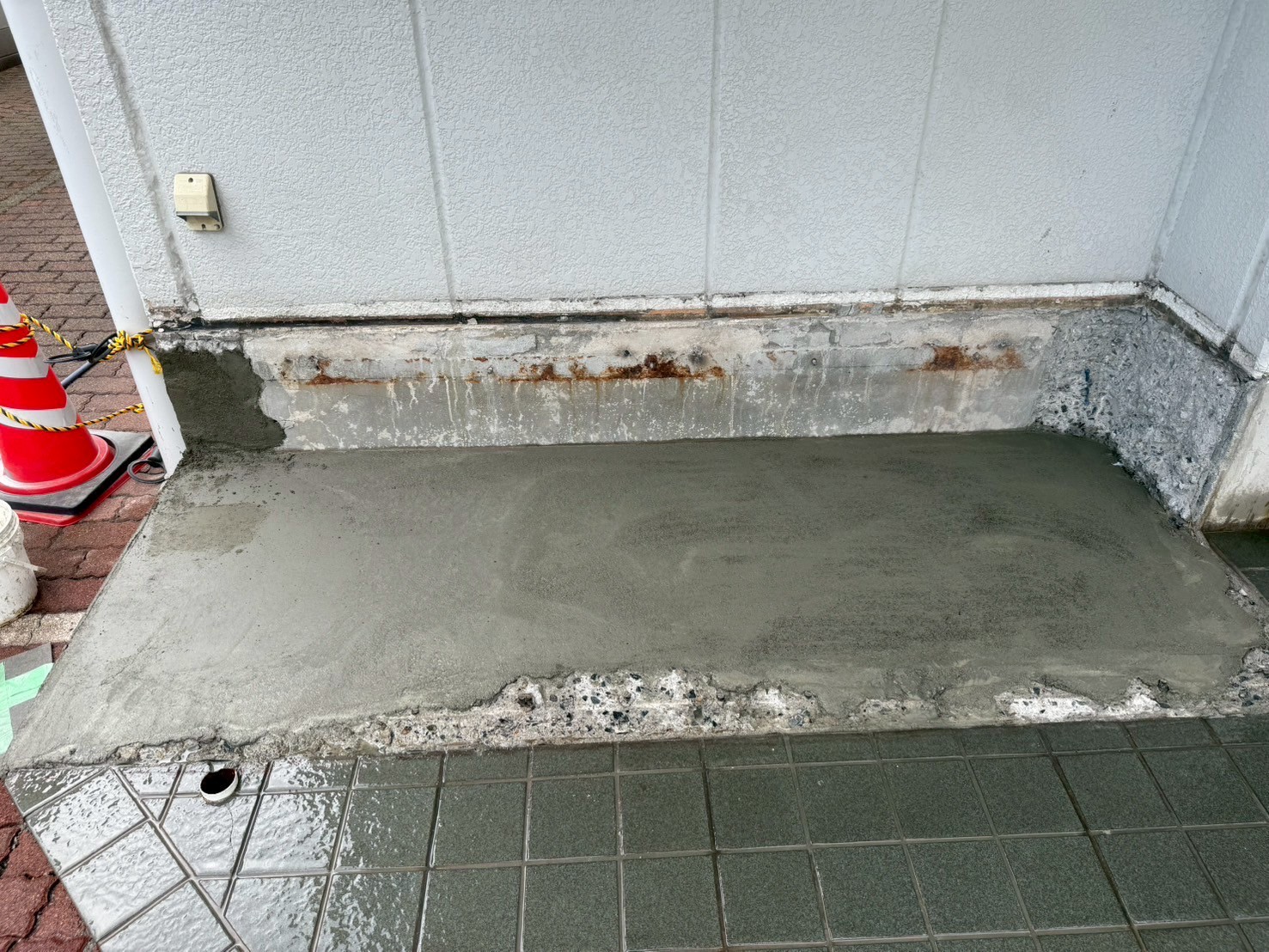 上尾市の外壁塗装・さいたま市の外壁塗装・板橋区の外壁塗装・防水工事・外壁サイディング・屋根カバー工法施工事例【さいたま市・上尾市・板橋区の塗装工事・外装工事専門　ぬりまさ】