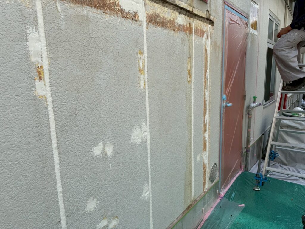 上尾市の外壁塗装・さいたま市の外壁塗装・板橋区の外壁塗装・防水工事・外壁サイディング・屋根カバー工法施工事例【さいたま市・上尾市・板橋区の塗装工事・外装工事専門　ぬりまさ】
